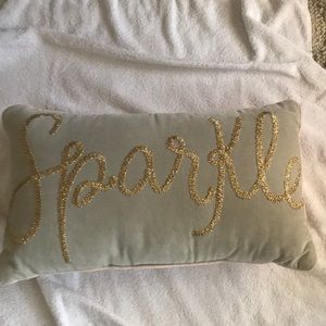 New throw pillow for any bed!!!
